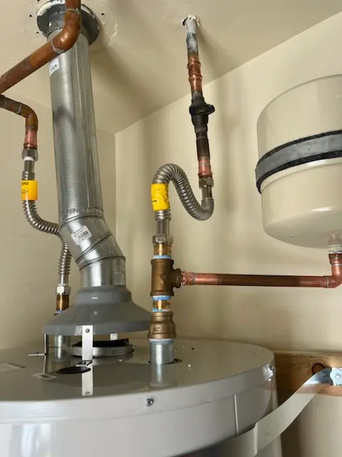 Water heater installation and plumbing repair in Belle Vista